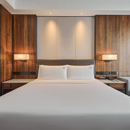 Vm Hotel Phnom-Penh Buitenkant foto