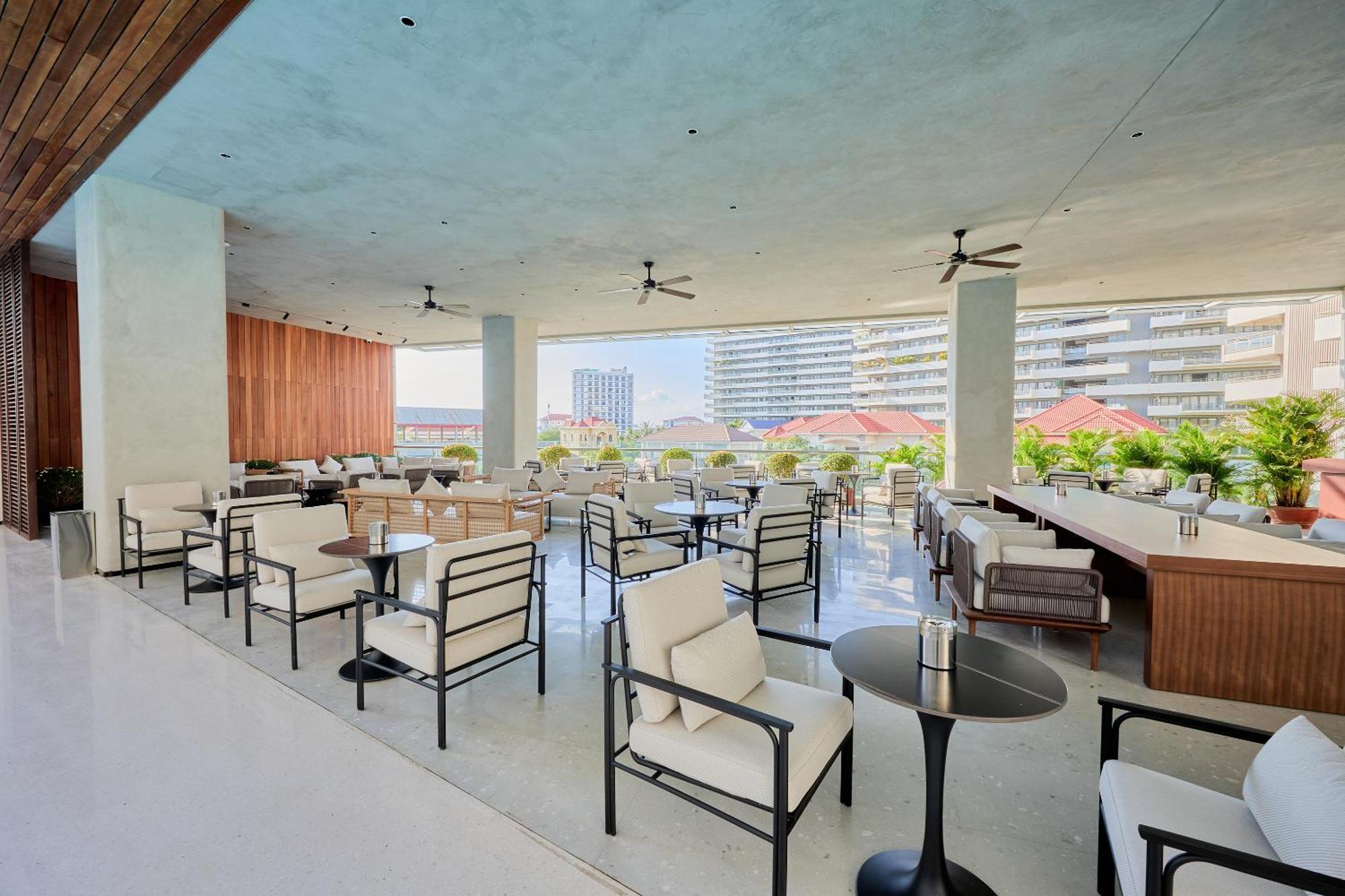 Vm Hotel Phnom-Penh Buitenkant foto