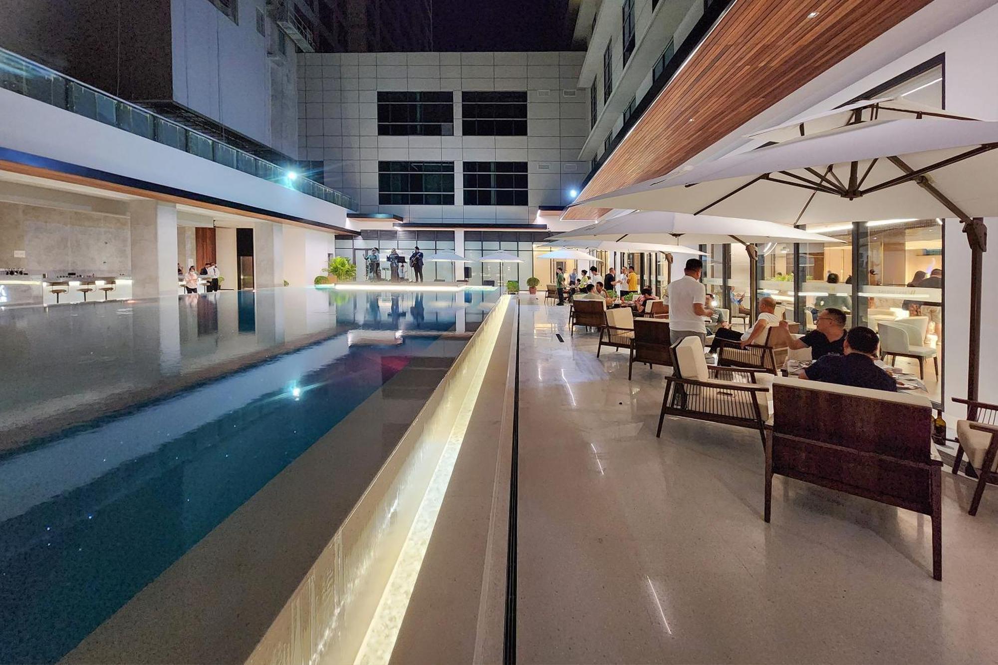 Vm Hotel Phnom-Penh Buitenkant foto