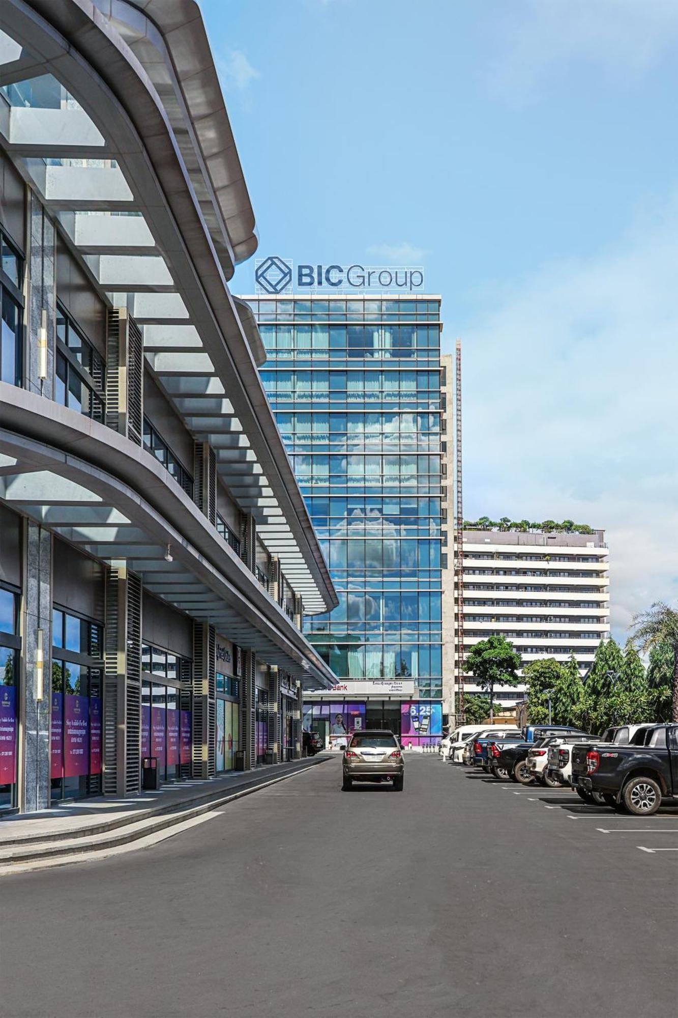 Vm Hotel Phnom-Penh Buitenkant foto