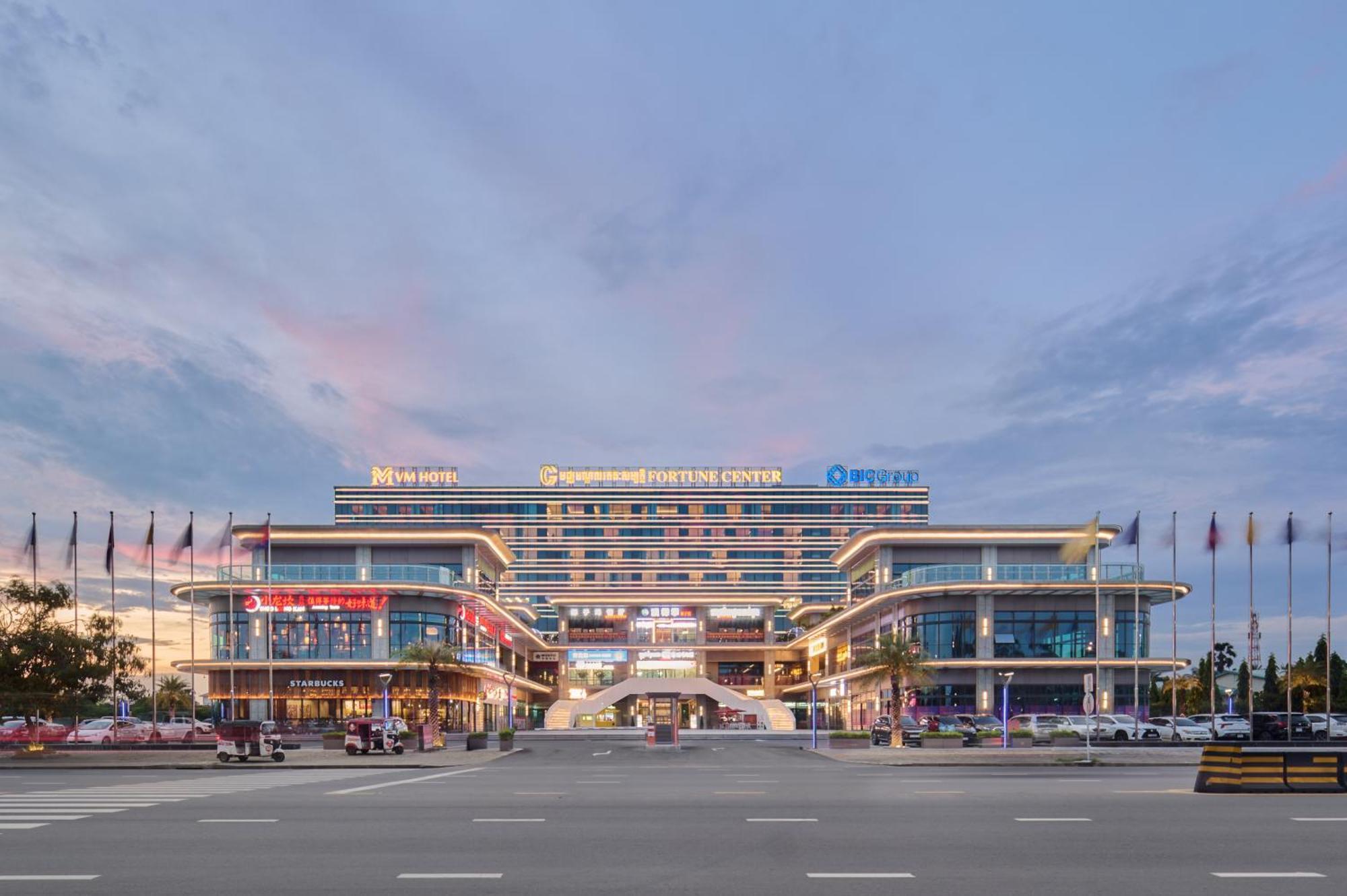 Vm Hotel Phnom-Penh Buitenkant foto
